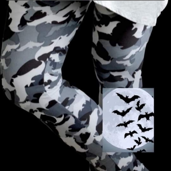 BLACK & Gray Bat Print Camo Yoga  Full length Leggings Size 12-20 NWT - Picture 1 of 4